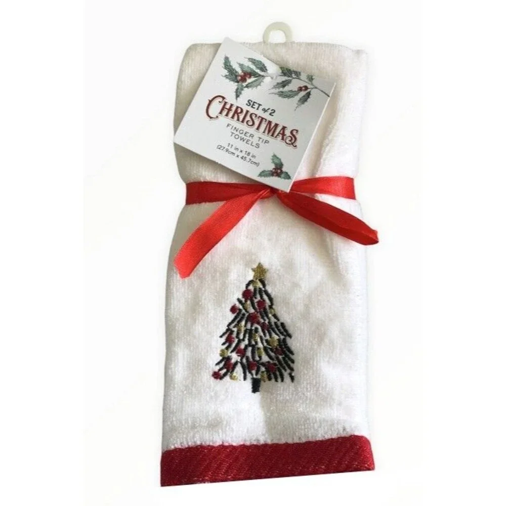Christmas Tree Fingertip Towels Set of 2 White Embroidered 100% Cotton Guest